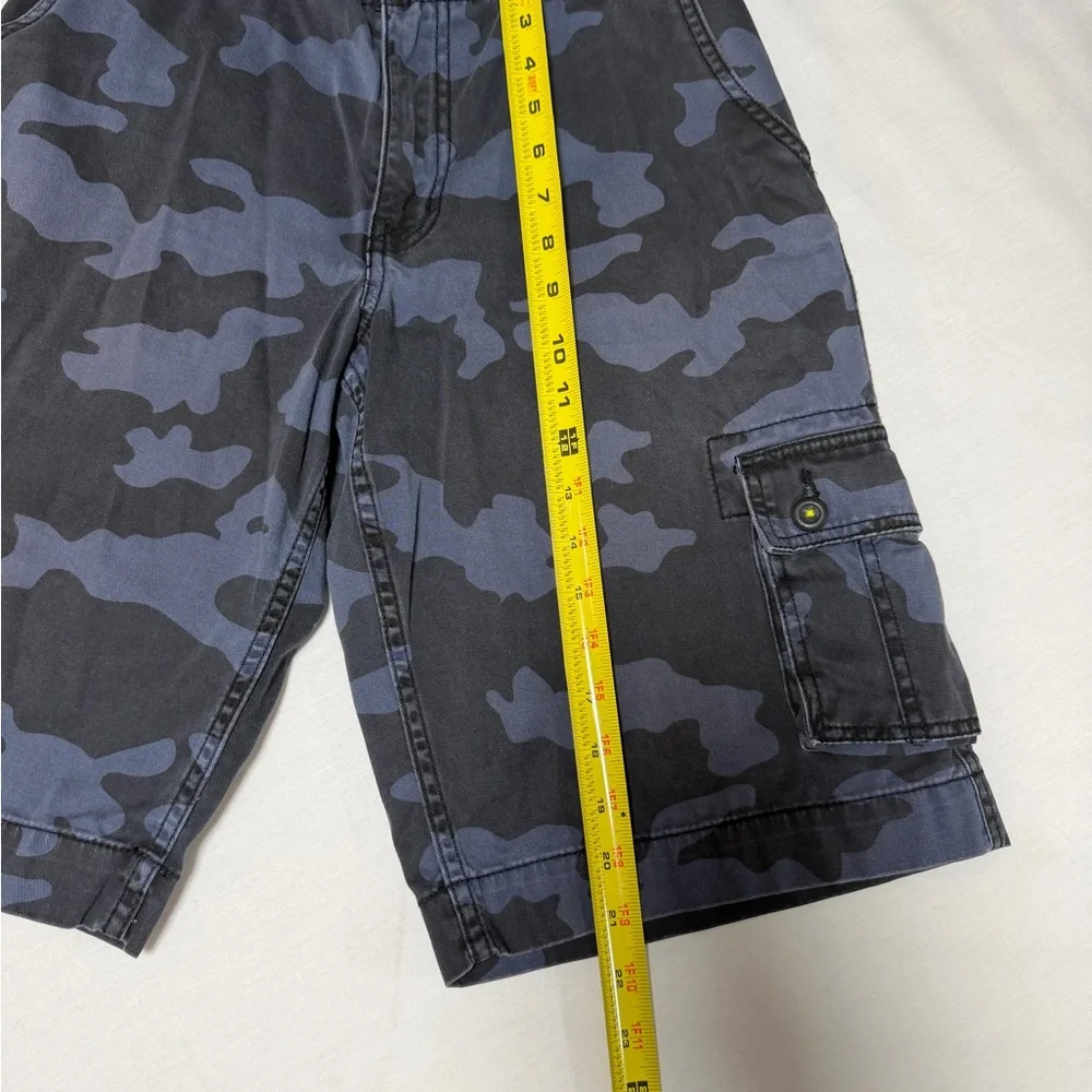Arizona Jean Company Camouflage Cargo Shorts - Picture 2 of 8